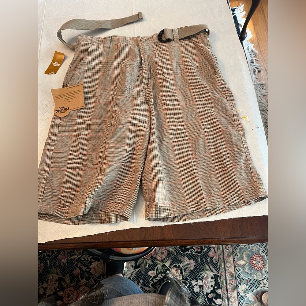 Lee Dungaree plaid mens shorts NWT Size 33 Waist